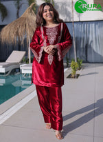 Load image into Gallery viewer, Adorable Red Color Zari Embroidered Ice Velvet Wedding Wear Palazzo Suit