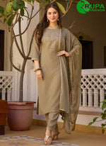 Load image into Gallery viewer, Marvelous Pista Color Rayon Embroidered and Zari Work Salwar Suit