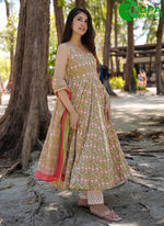 Load image into Gallery viewer, Attractive muted green and a soft pink With Pure Muslin Dupatta