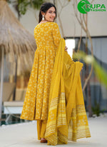 Load image into Gallery viewer, Gorgeous Mustard Color And Flower Print Designer Salwar Suit