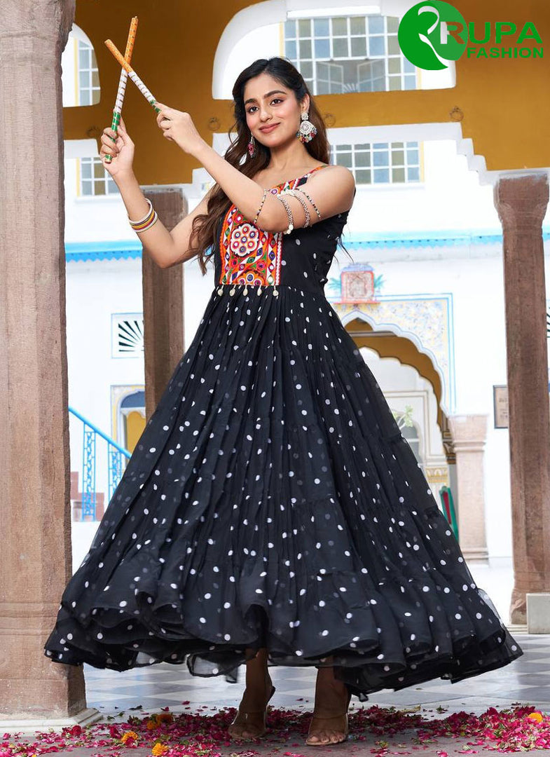 Attractive Black Georgette Gamthi, Mirror and Polka Dotted Work Designer for Ceremonial Gown