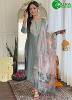 Load image into Gallery viewer, Splendorous Green Color Embroidery Work,Printed Ceremonial Salwar Suit
